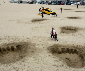 Universal Studio's publicity stunt: huge footprints left in the sand on Santa Mo...