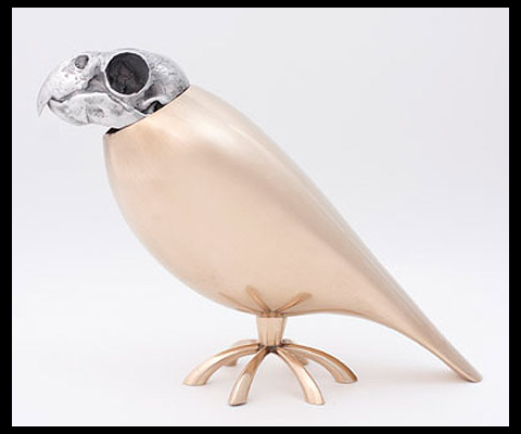 This necklace, designed by Tithi Kutchamuch, acts as a connection with your pet animal when you are out and completes the sculpture when you are safely home again. Parrot Companion Parrot is the largest piece in the collection and the closest to life size, in order that the connection be made stronger